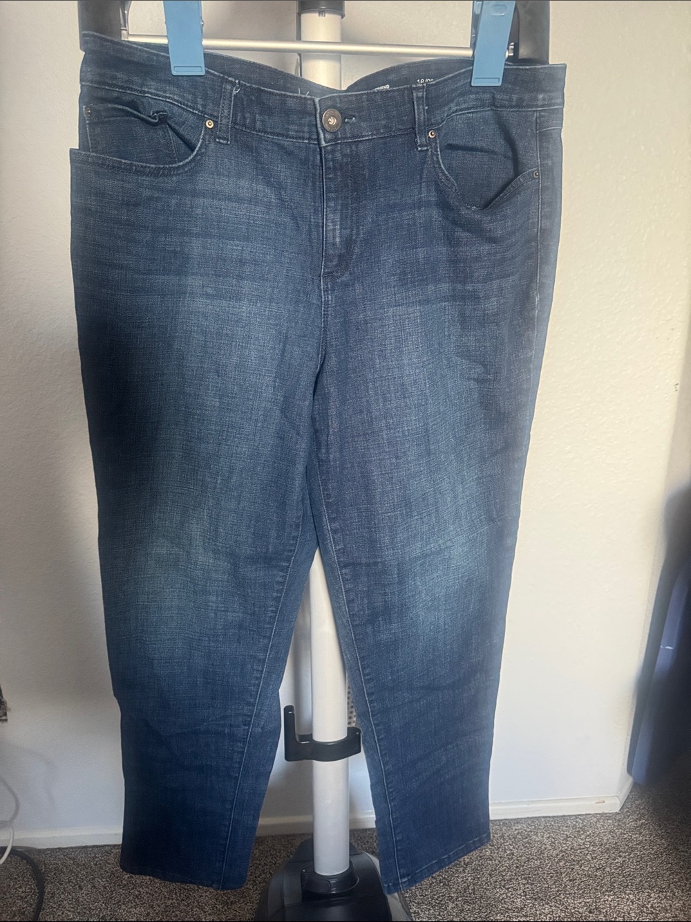 Plus size Women's Ankle-Length Dark Blue Denim Jeans - Modern Stretch Fit